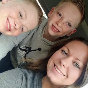 Meet your Posher, Kandis